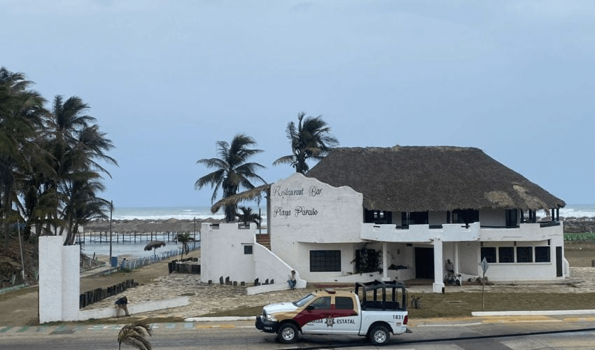 LLAMA TURISMO A NO EXPONERSE Y RESPETAR CIERRE DE PLAYAS POR TORMENTA&nbsp;ALBERTO