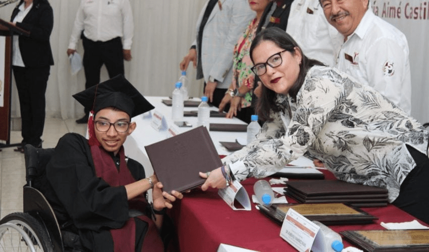 ENTREGA COLEGIO DE BACHILLERES DE TAMAULIPAS DE MANTE A TÉCNICOS&nbsp;ESPECIALISTAS